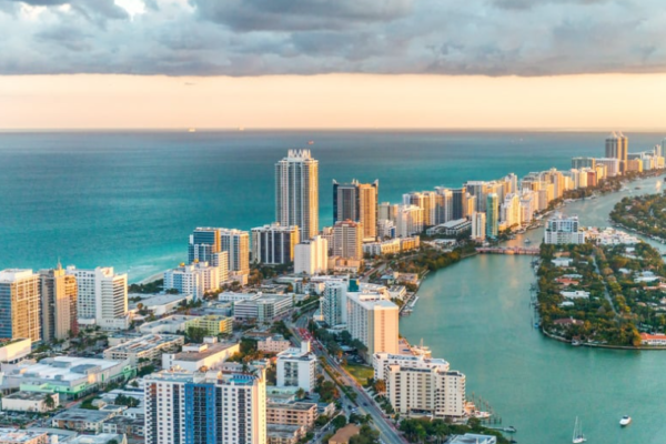 SRS Real Estate Partners Expands Capital Markets Group with New Team in Newport Beach