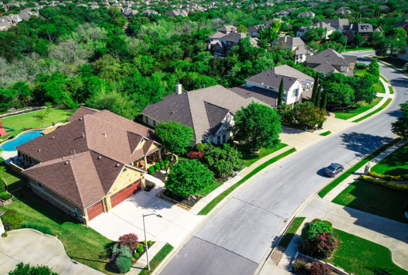 Mortgage Market Faces Headwinds: Demand Fluctuates as Interest Rates Reach New Highs