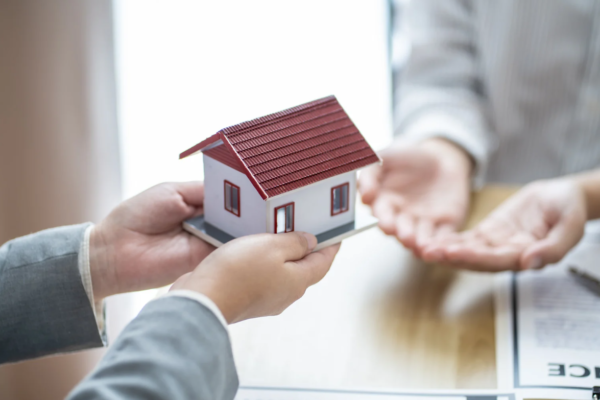 Pune Real Estate Sees Major Growth: Registrations Up 25% and Stamp Duty Revenue Climbs 33% in 2024